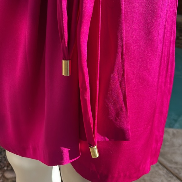 🩷DVF Wrap Dress - Picture 5 of 9